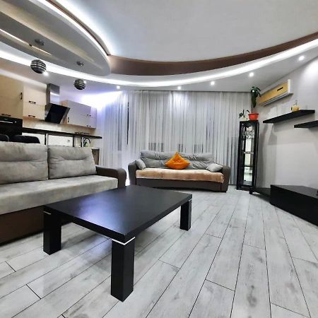 Жк Самал Де Люкс Apartamento Almatý Exterior foto