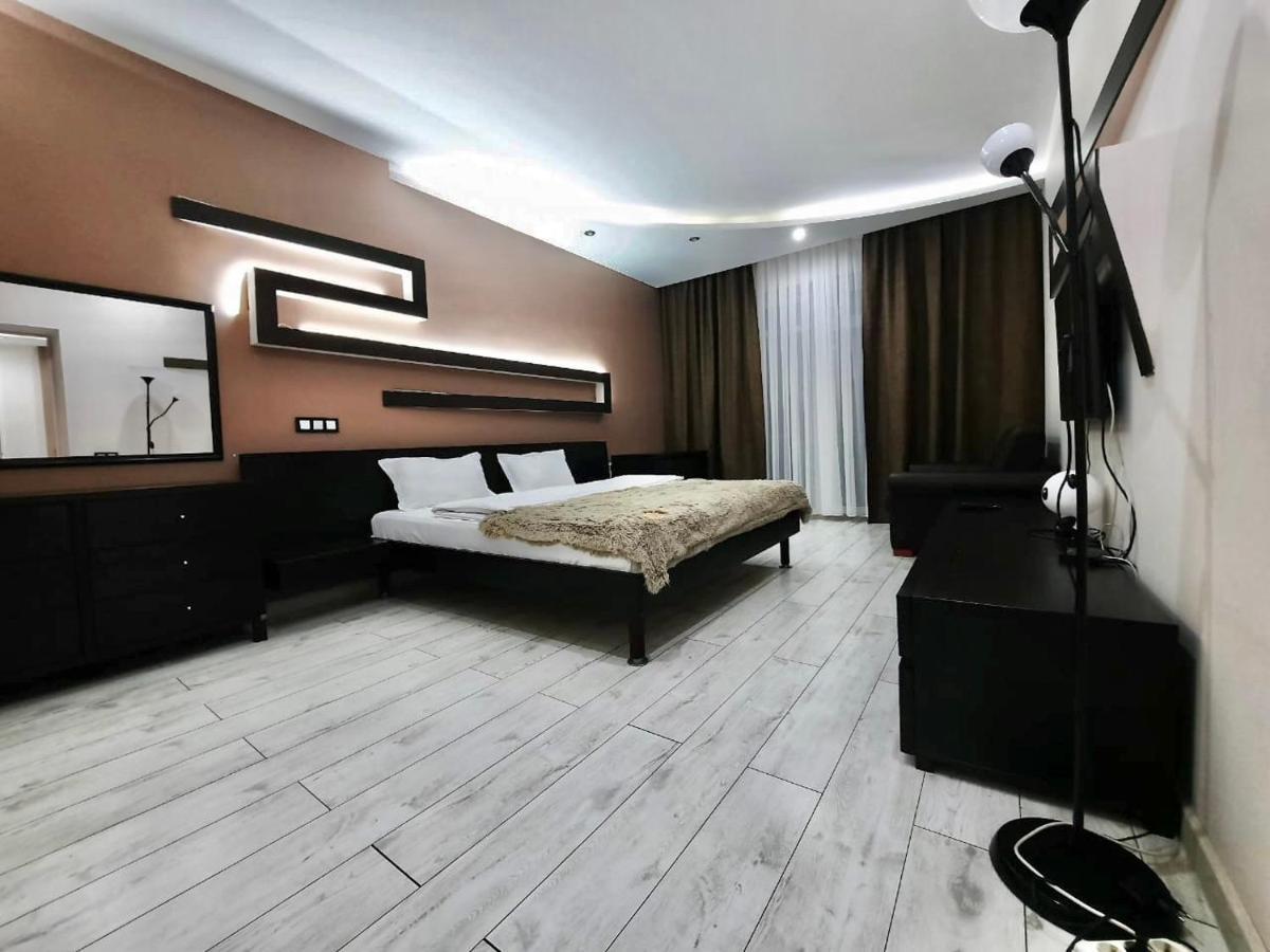 Жк Самал Де Люкс Apartamento Almatý Exterior foto